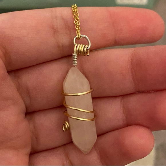 Wired wrapped Crystal Rose Quartz DT necklace - Picture 5 of 6